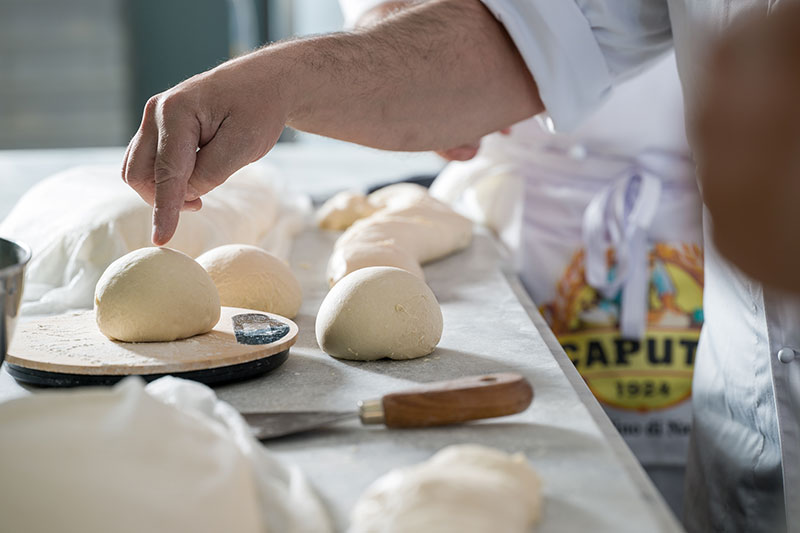 Teniche_Lavoro_Pizza_napoletana
